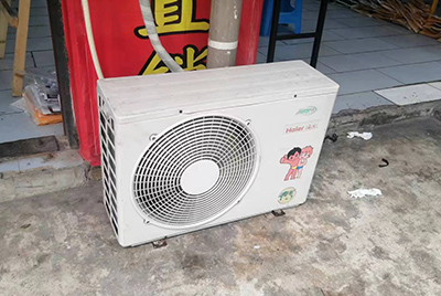 库伦空调突然不制冷只吹自然风怎么办？